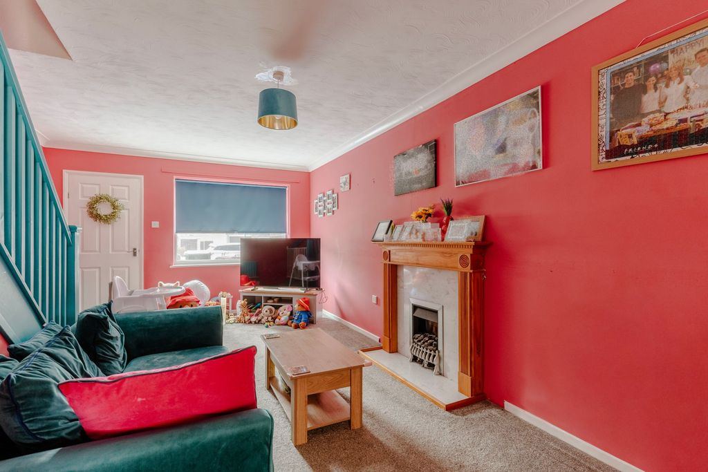 Property photo 3 of 15