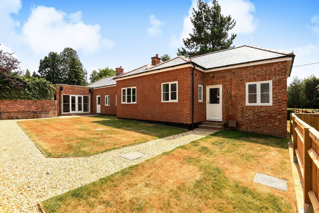 Property photo 2 of 8