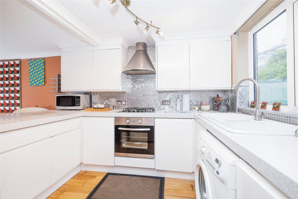 Property photo 2 of 17 Kitchen