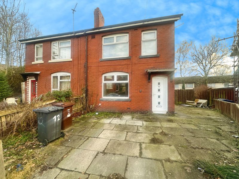 Property photo 1 of 10 External