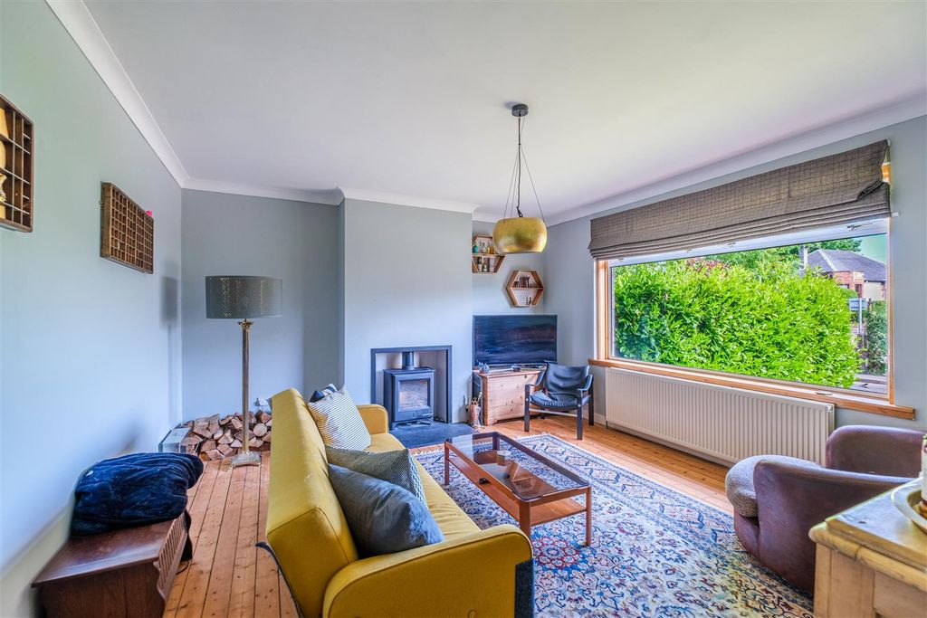 Property photo 3 of 32 Colinhill Road-15.Jpg