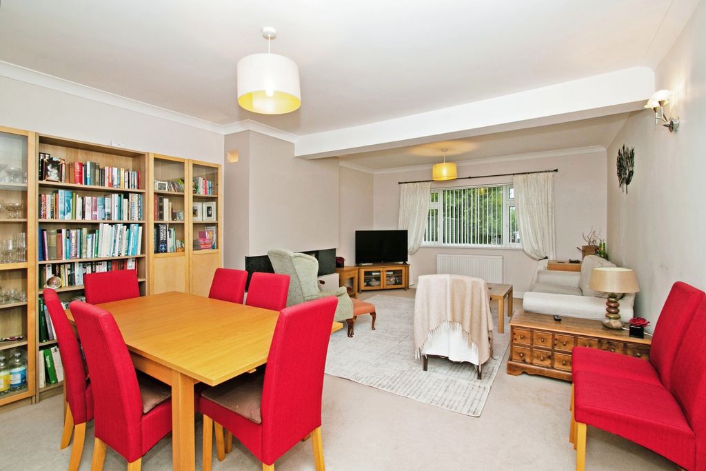Property photo 3 of 17 Photography