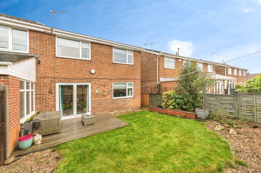 Property photo 2 of 11