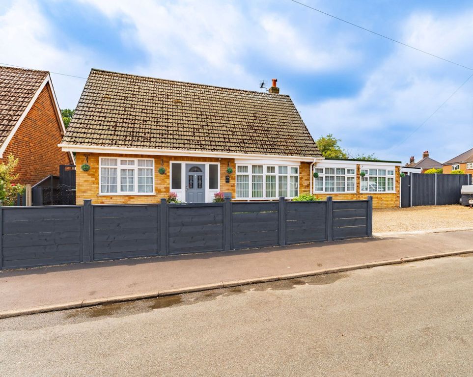 Property photo 1 of 31