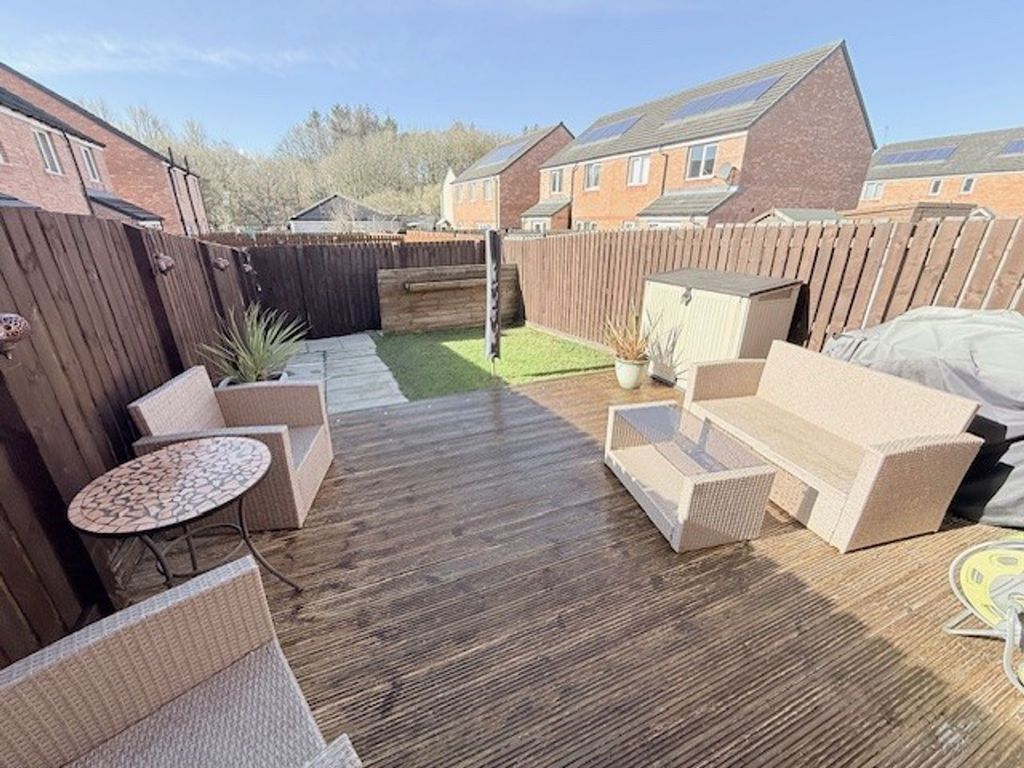 Property photo 2 of 38