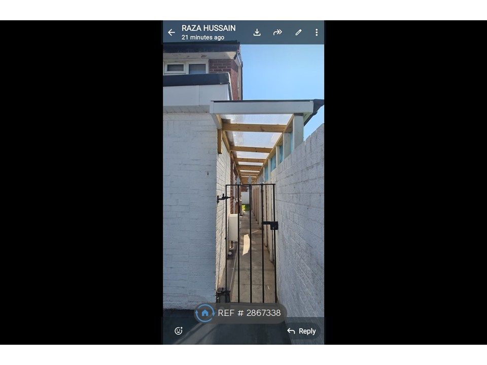 Property photo 2 of 17 Private Side Entrance