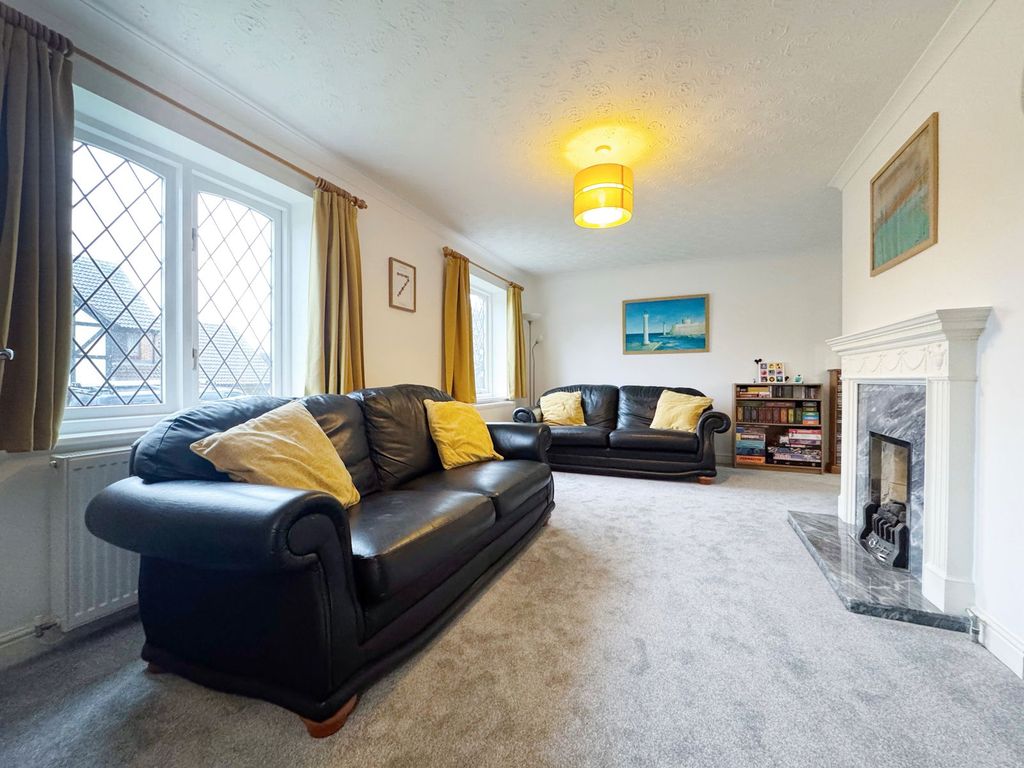 Property photo 3 of 24