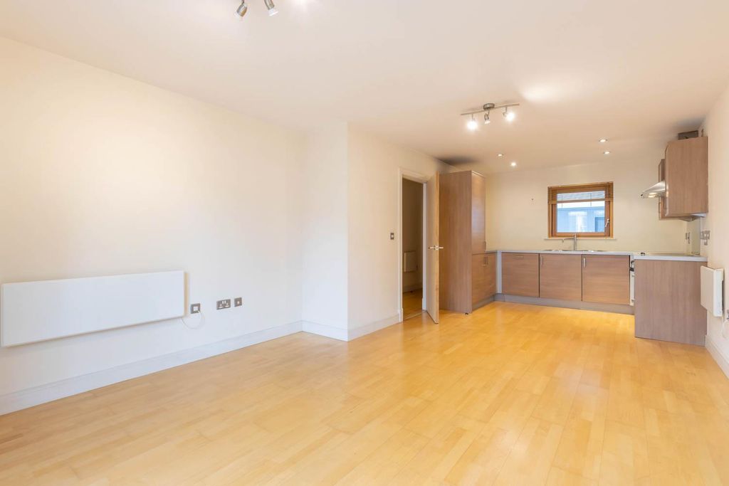 Property photo 3 of 10 Living Area