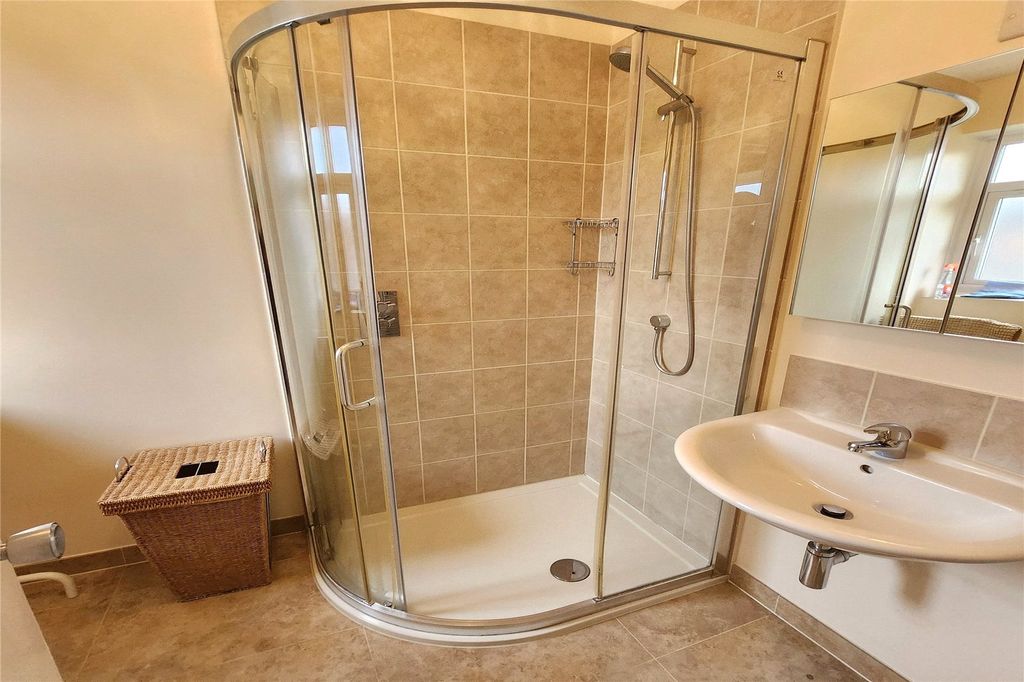 Property photo 3 of 4 Picture No. 01