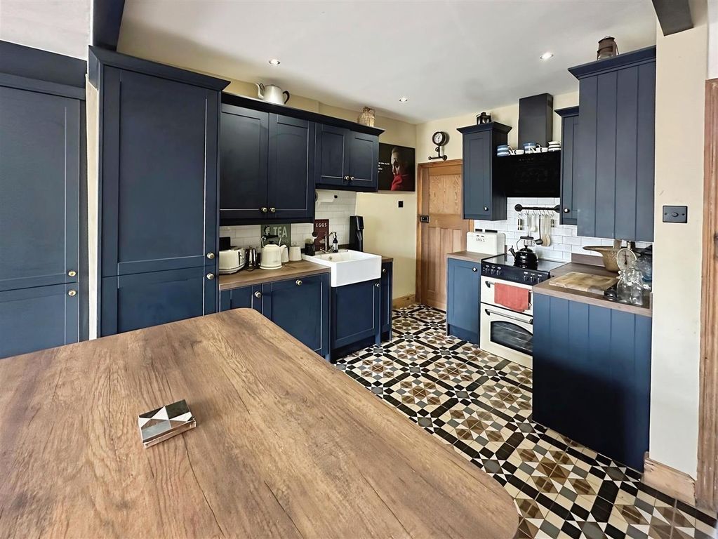 Property photo 2 of 18 6c5Adf97-T9Bhmetvlu-Cq3Rixymzng_2.Jpg