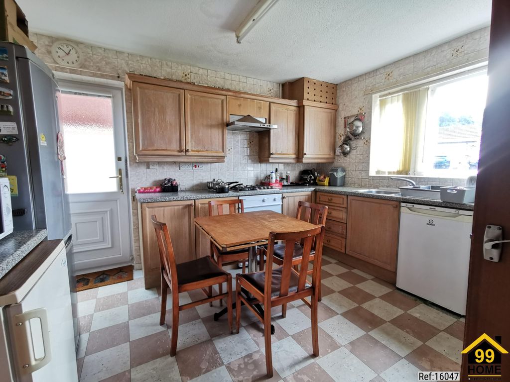 Property photo 2 of 12 Photo 1