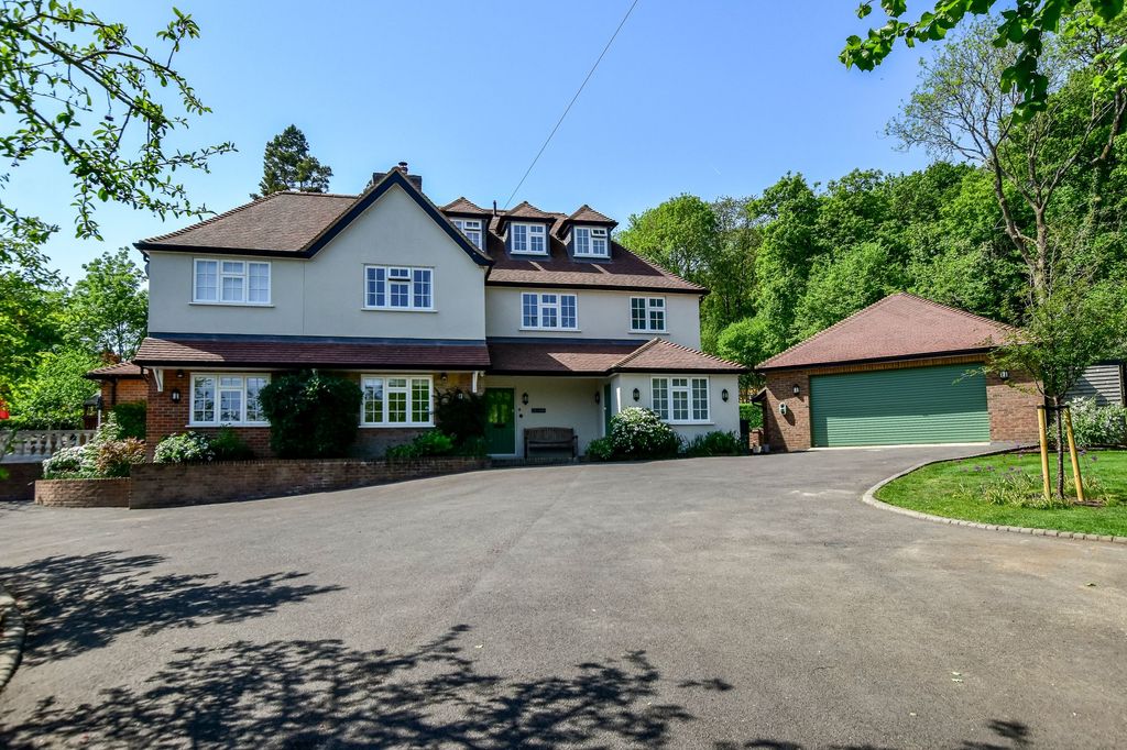 Property photo 1 of 48