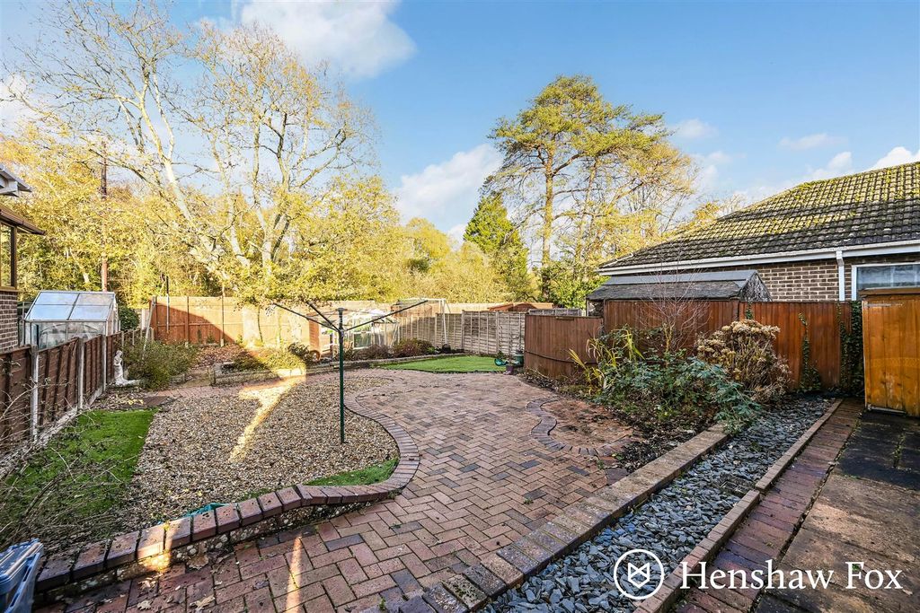 Property photo 2 of 11 Ph6_6324306 - Copy.Jpg