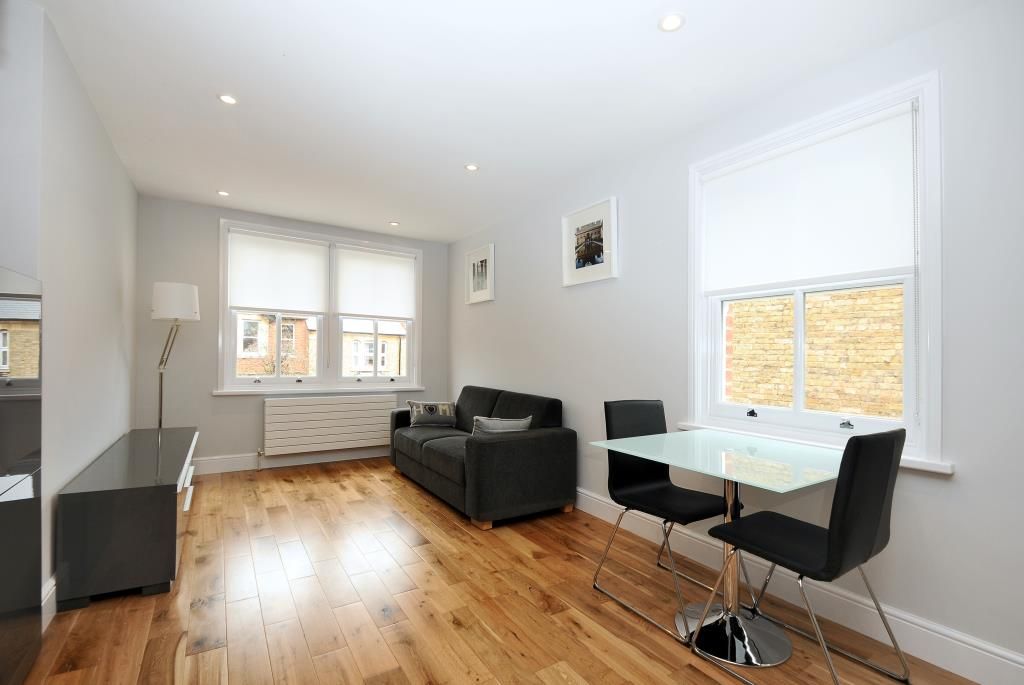 Property photo 3 of 8 Reception Room 3