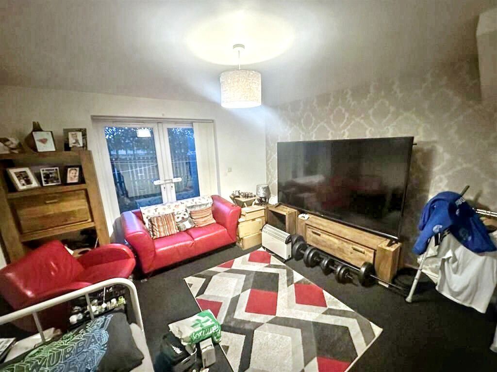 Property photo 2 of 7