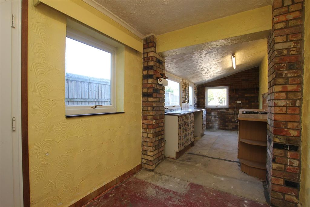 Property photo 3 of 10 3.Jpg