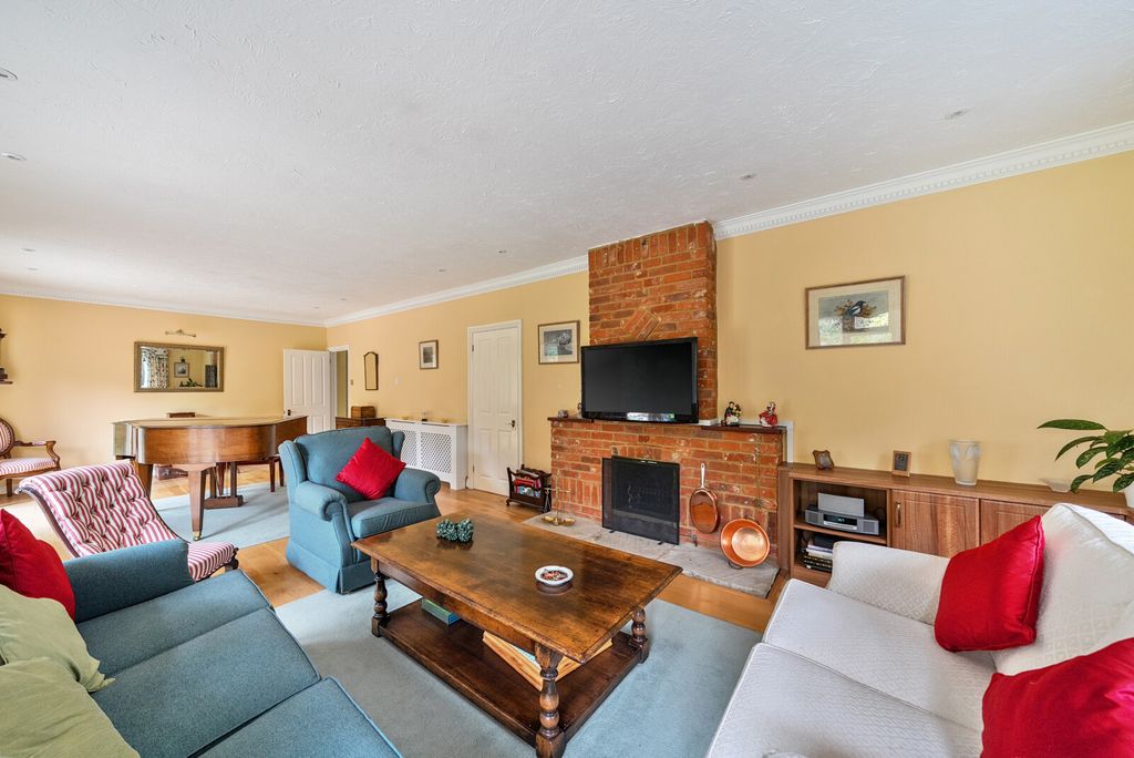 Property photo 3 of 21 Picture 3