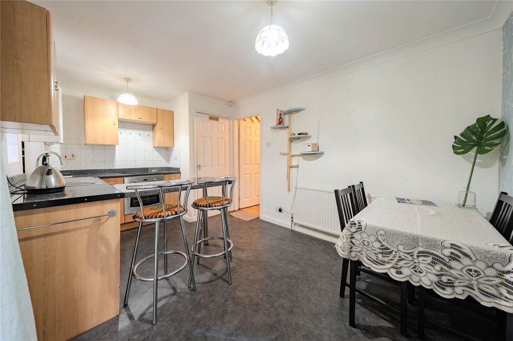 Property photo 3 of 12 Picture No. 24