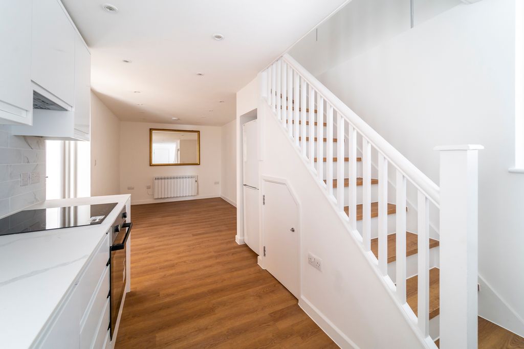 Property photo 3 of 9 Ndb06151