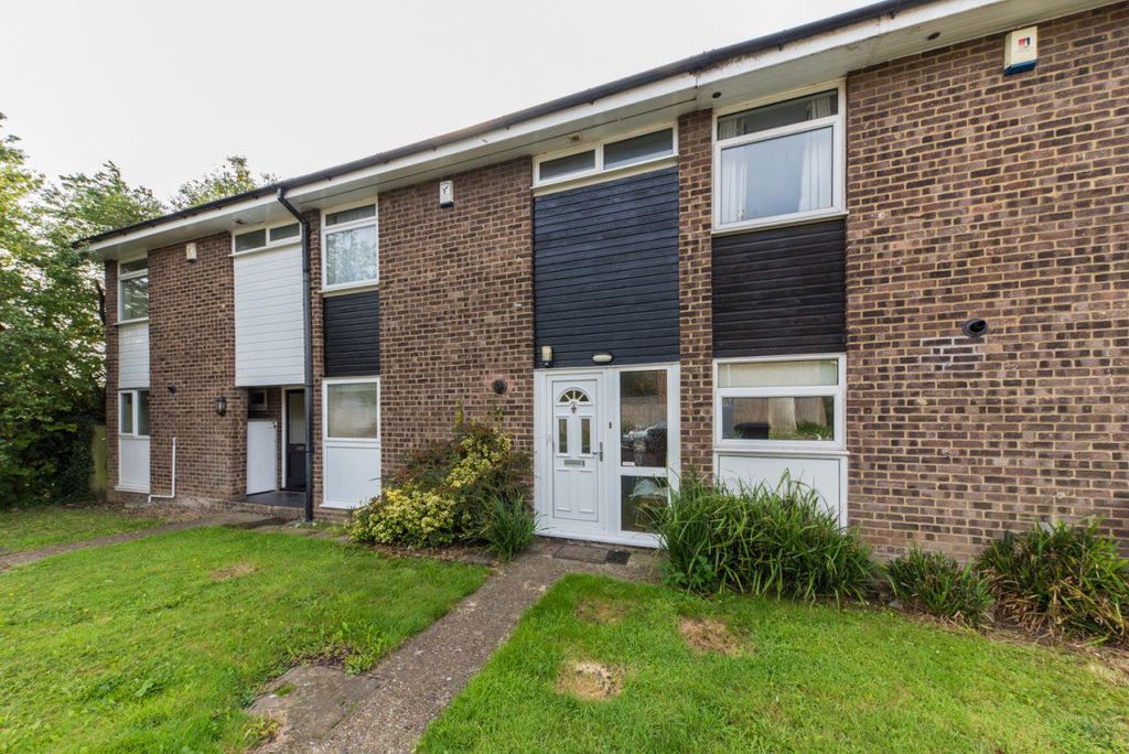 Property photo 2 of 30