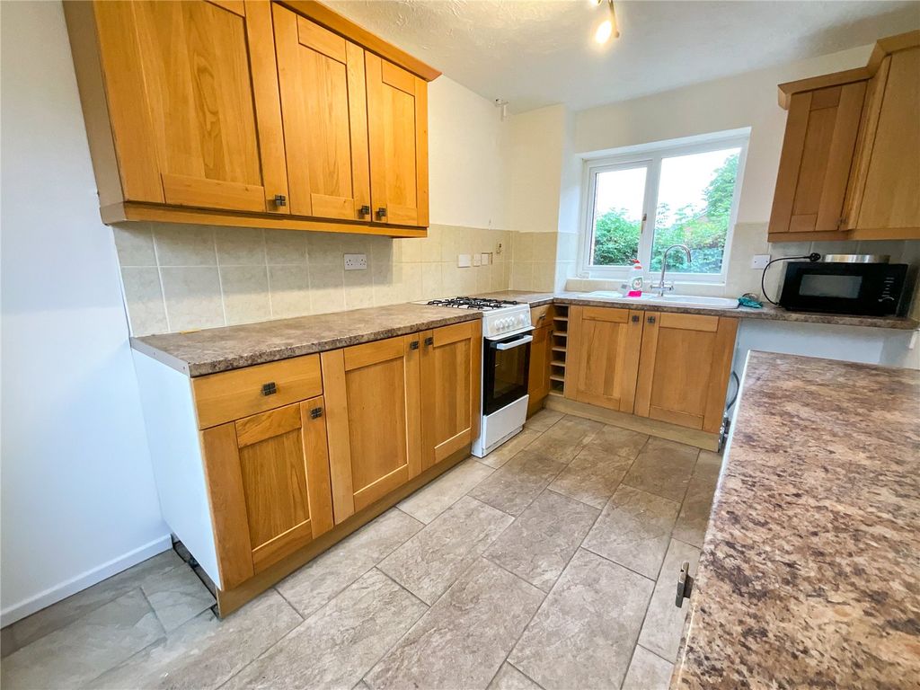 Property photo 2 of 13 Picture No. 17