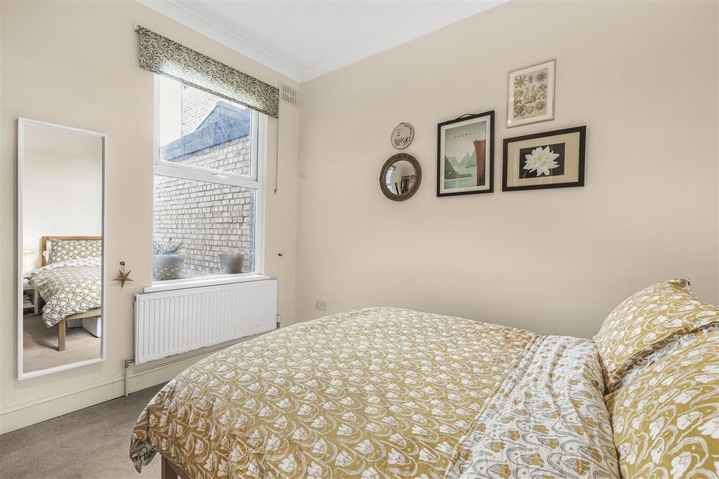 Property photo 3 of 16 3