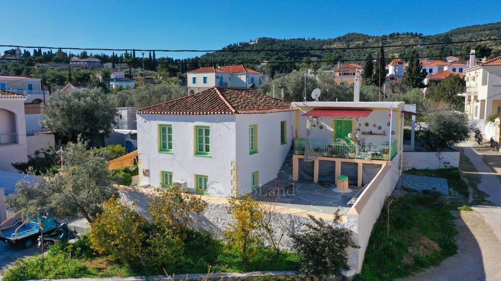 Property photo 1 of 44