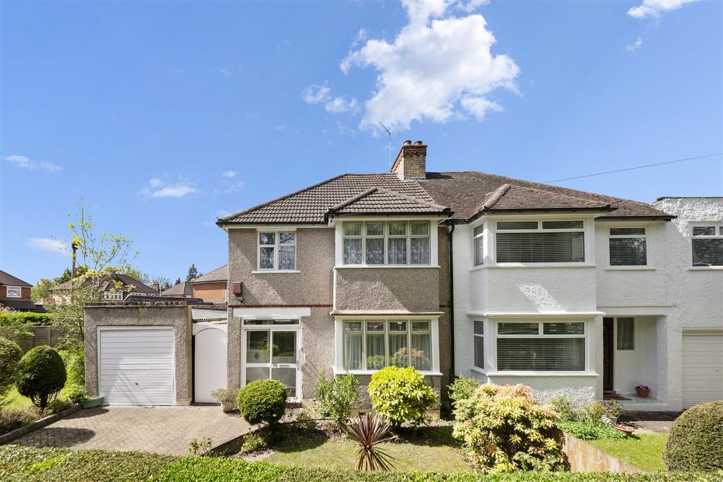 Property photo 2 of 20