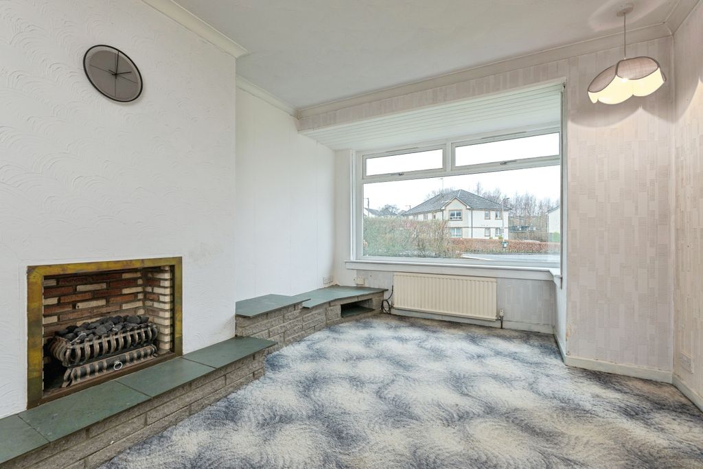 Property photo 3 of 15 Living Room