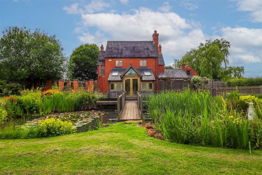 Property photo 1 of 61