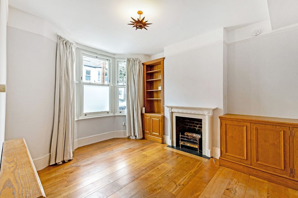 Property photo 2 of 18 Reception Room