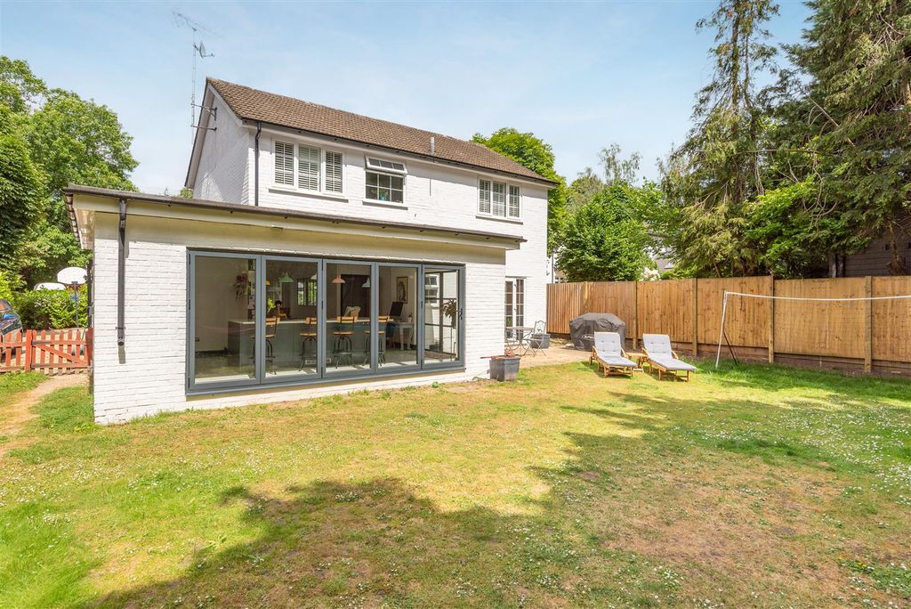Property photo 3 of 20