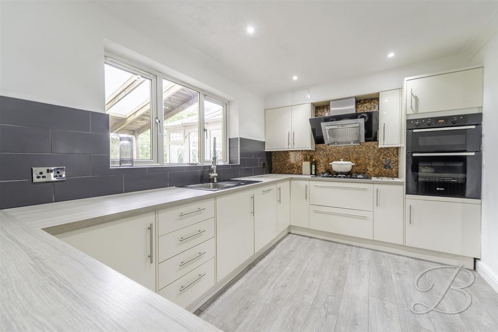 Property photo 2 of 48 Ccltd-26.Jpg