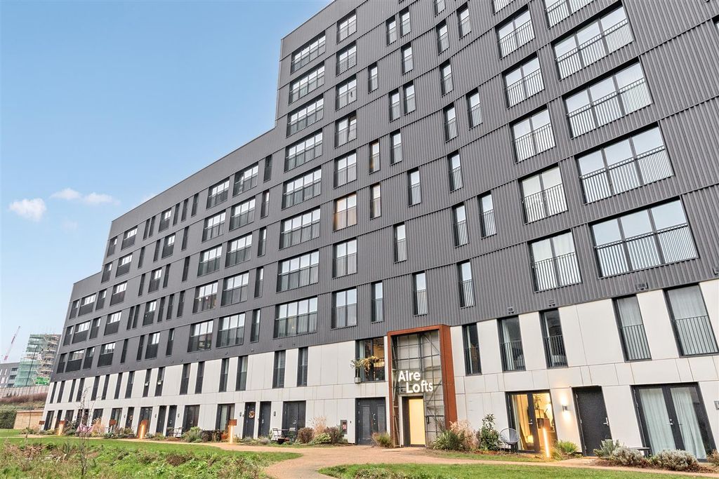 Property photo 2 of 13 1408043-12-69822Def99Aac.Jpg