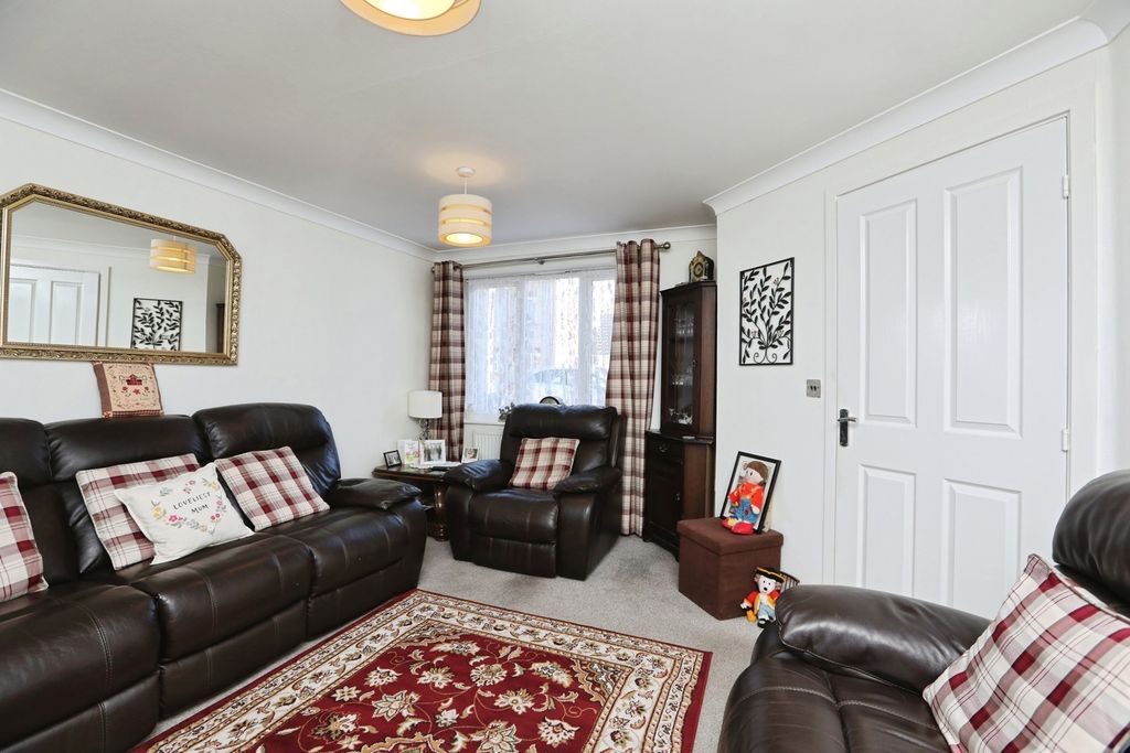 Property photo 3 of 15 Pbox-Img.Jpg
