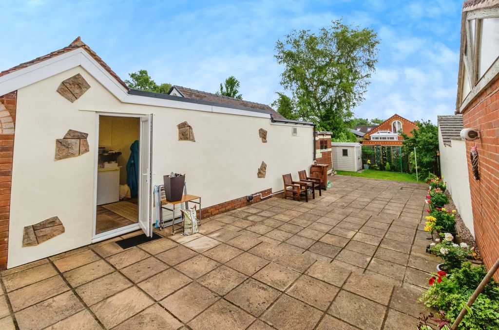 Property photo 2 of 20 Rear Garden