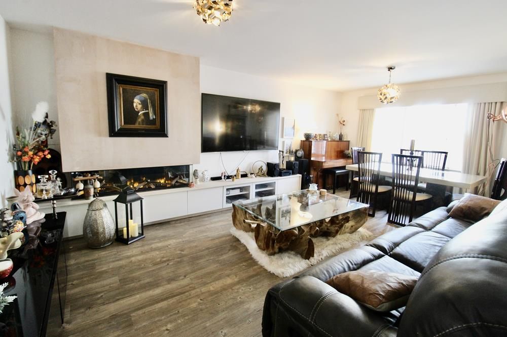 Property photo 2 of 18 Lounge