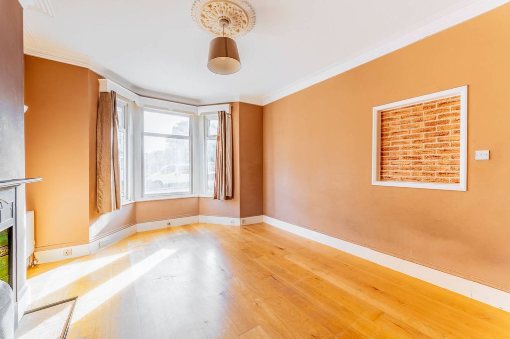 Property photo 1 of 23