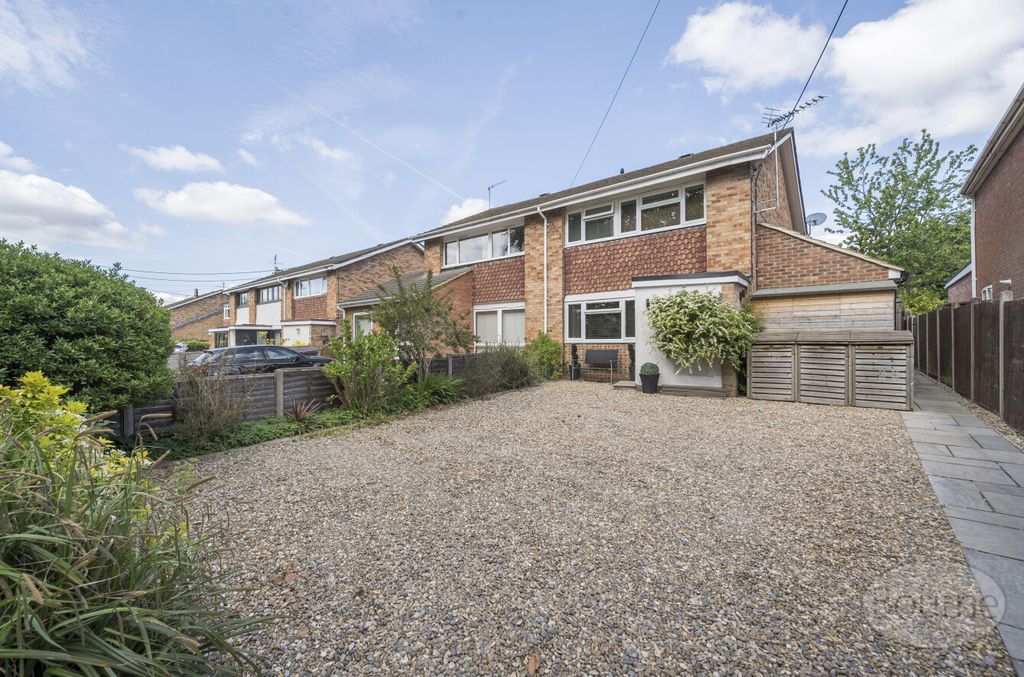 Property photo 1 of 20 437Cbe59-Eb6c-47B...