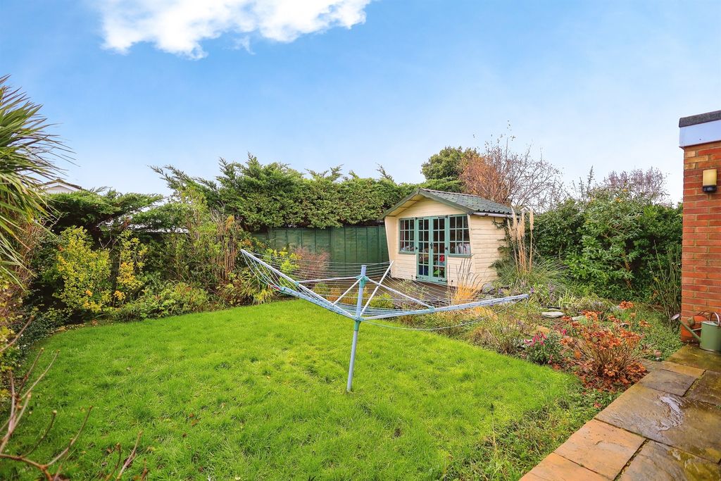 Property photo 2 of 10