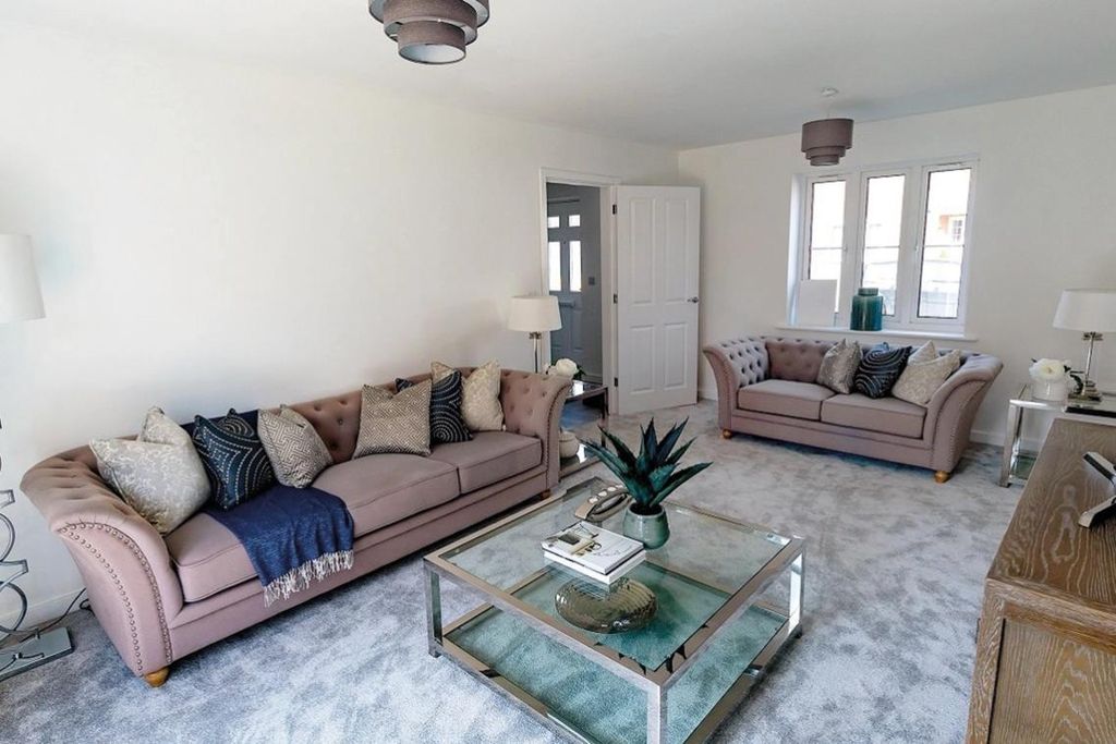 Property photo 3 of 7