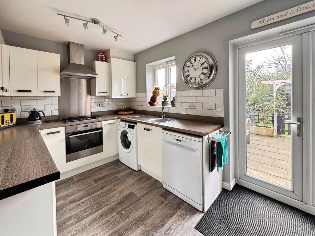 Property photo 2 of 27 Picture No. 09