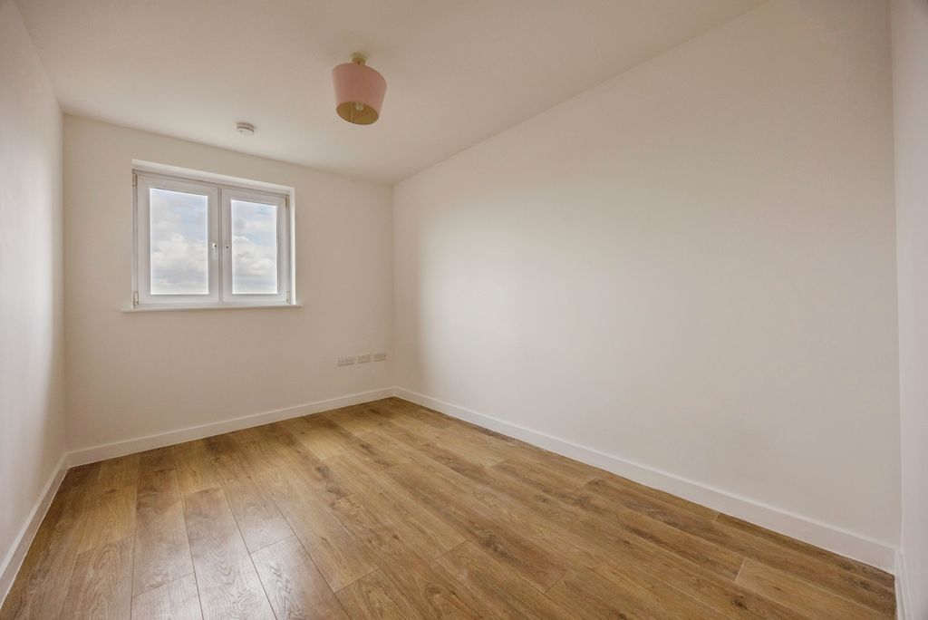 Property photo 2 of 14 Pbox-Img.Jpg