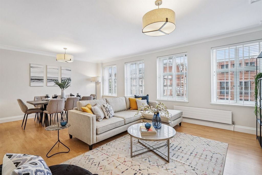 Property photo 1 of 14 (Main)