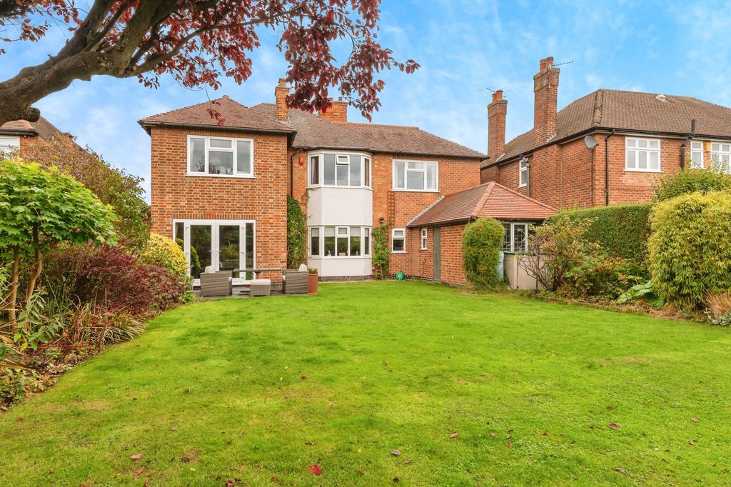 Property photo 3 of 36 Photo