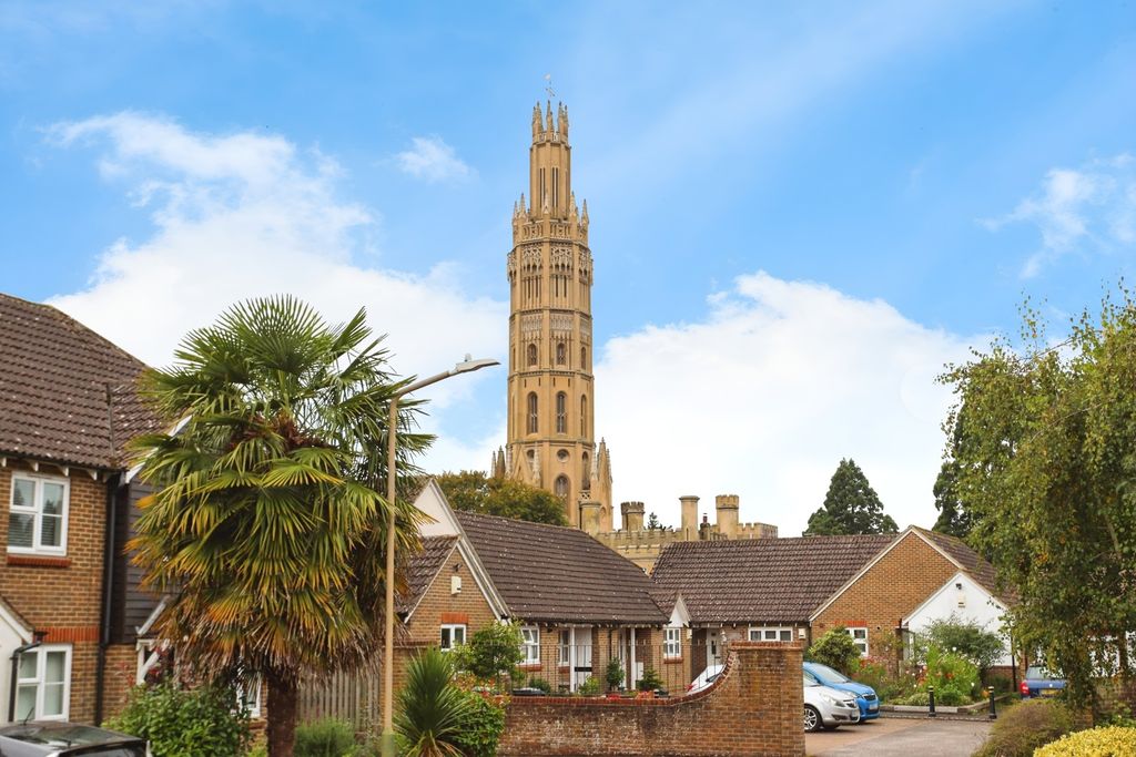 Property photo 2 of 18 Photo