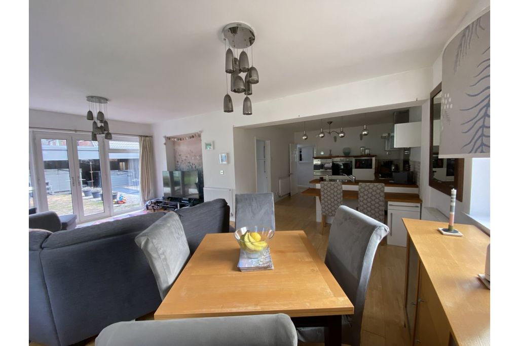 Property photo 3 of 38 Dining Area