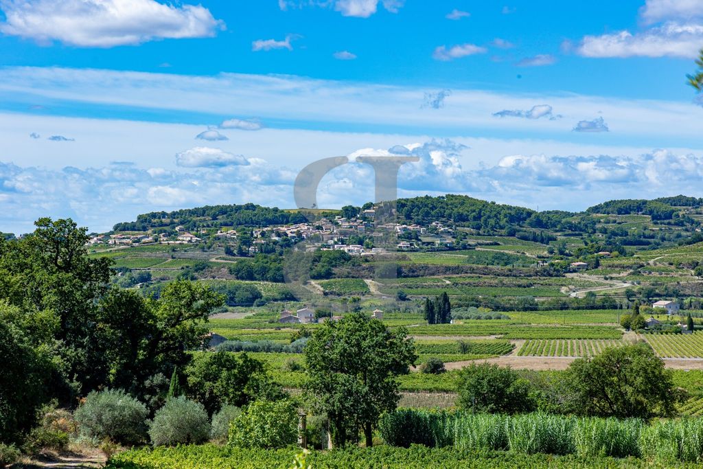 Property photo 3 of 28