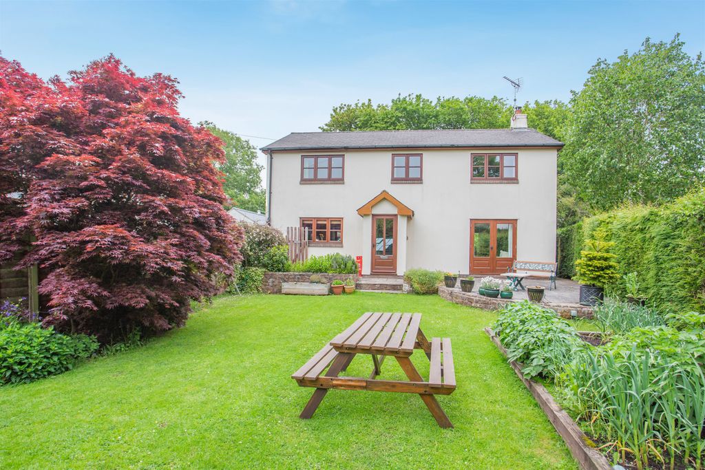 Property photo 1 of 24