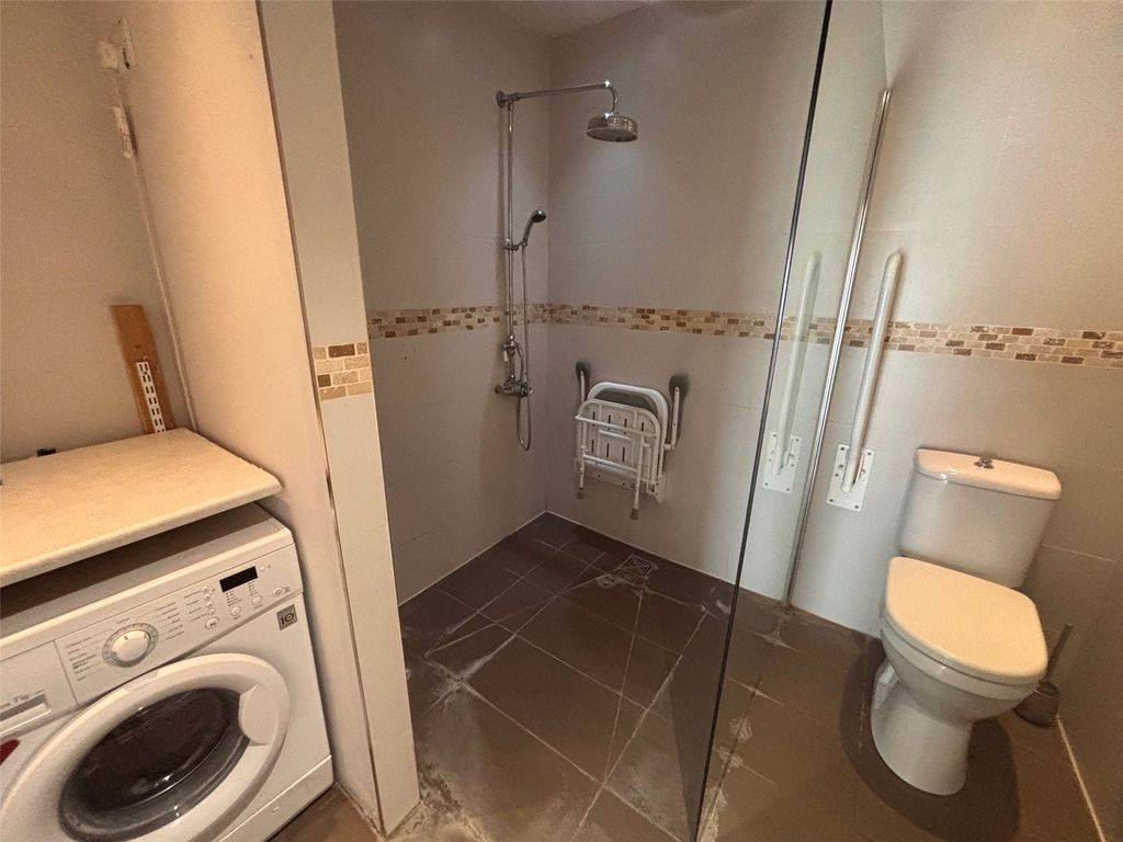 Property photo 3 of 12 Picture No. 34